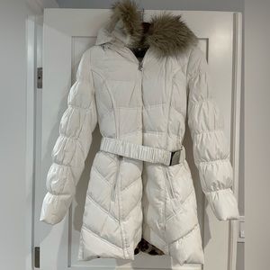 Gorgeous puffer!! Very warm and great fit
